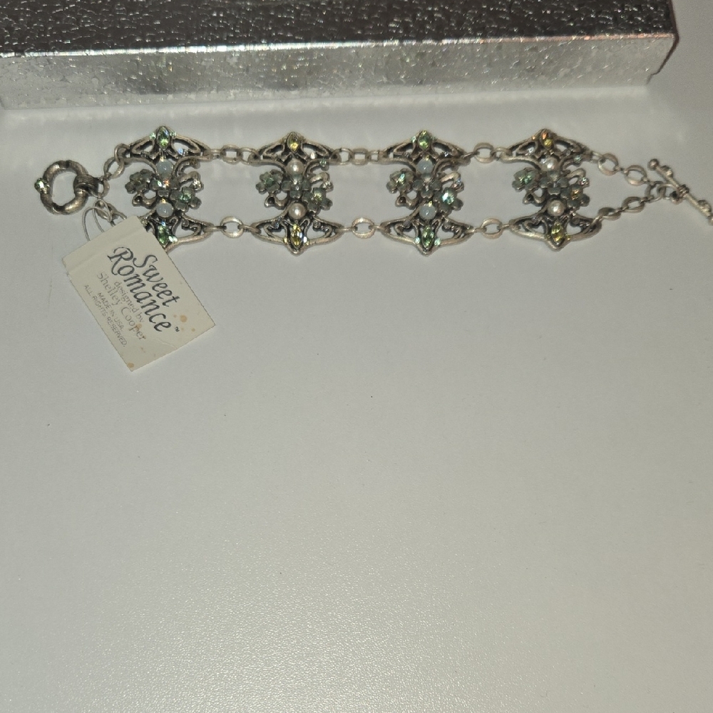 Sweet Romance Silver Bracelet with Green Highlights